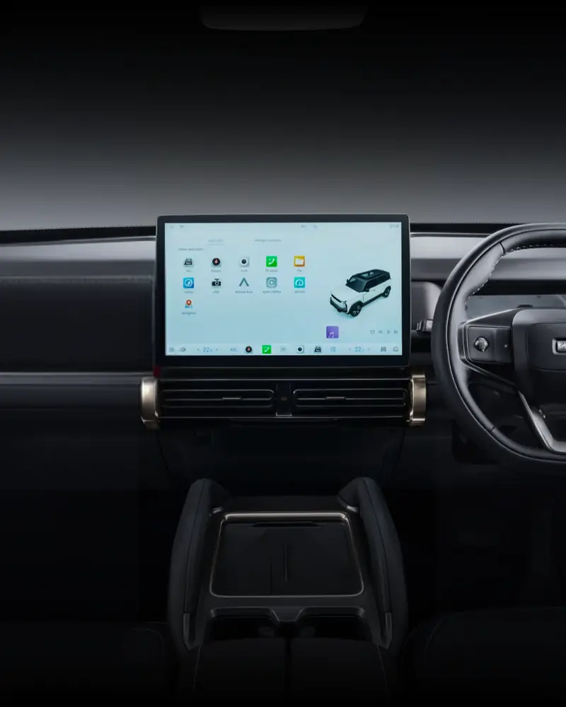 03T REEV cabin with the 15.6-inch command centre